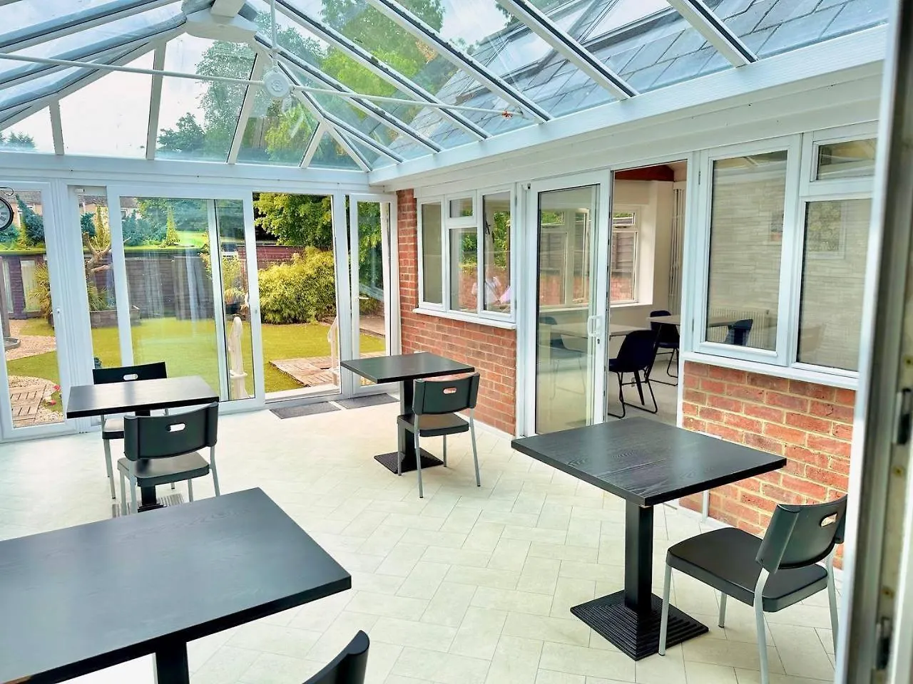 City Centre Guest House Gloucester 2*,